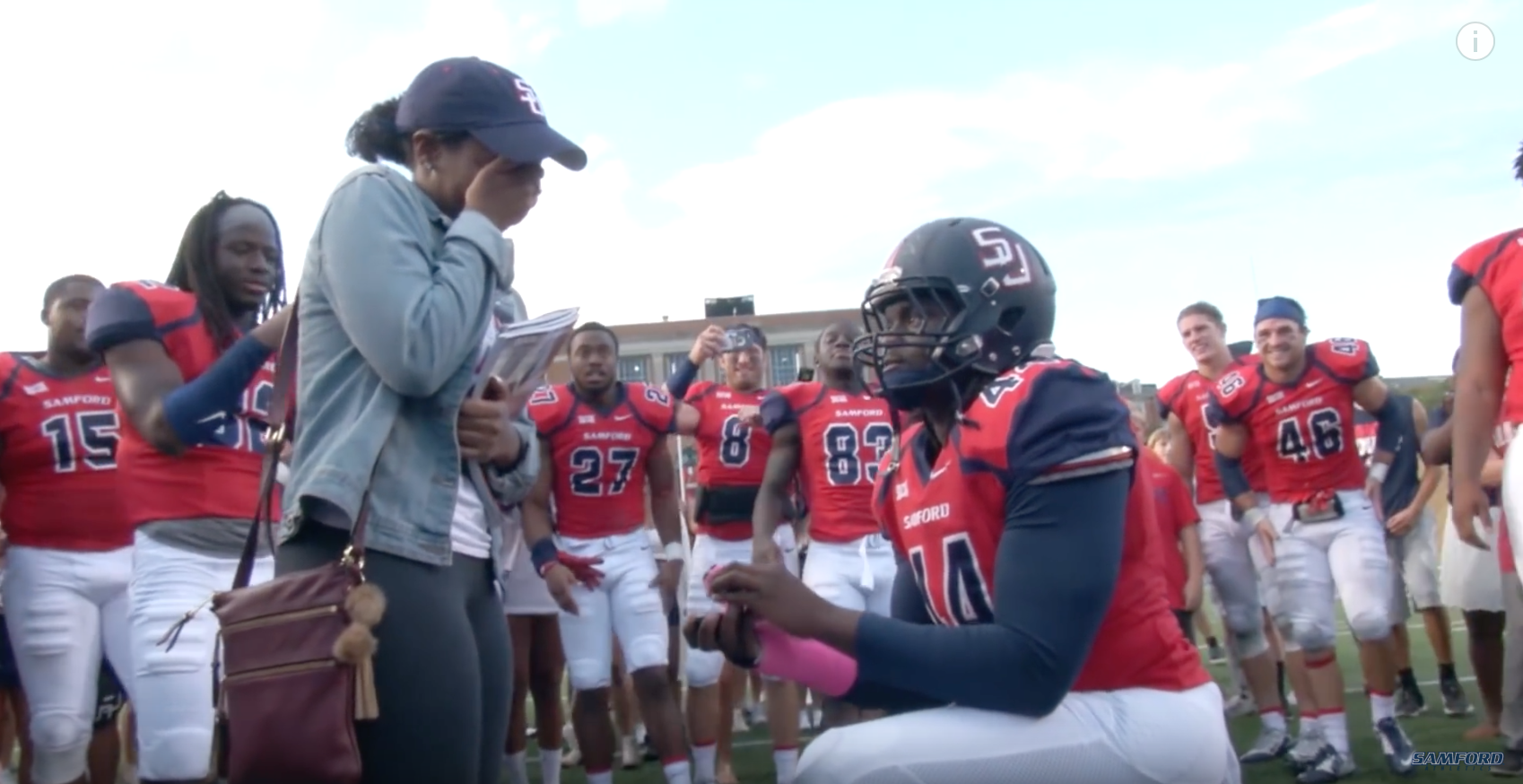 Samford University Football Player Proposed To College Sweetheart With Help From His Team (And It's So Cute!)
